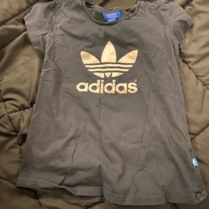 Adidas tee